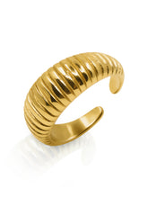 Lade das Bild in den Galerie-Viewer, statement ring gold - goldener Ring - anillo oro
